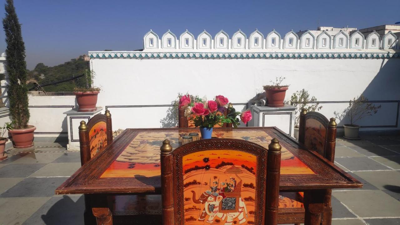 לינה וארוחת בוקר Chittorgarh Fort Haveli מראה חיצוני תמונה