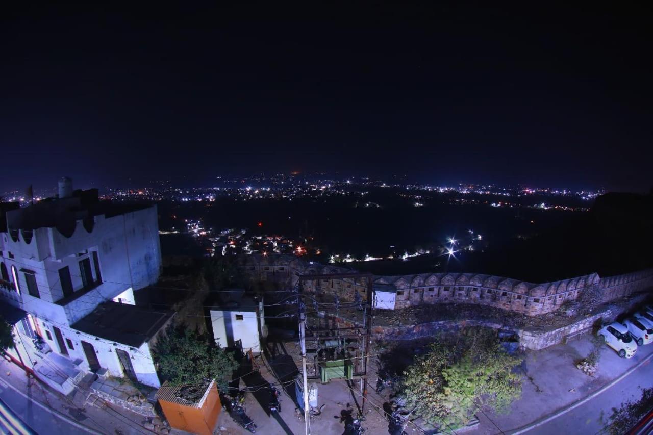 לינה וארוחת בוקר Chittorgarh Fort Haveli מראה חיצוני תמונה